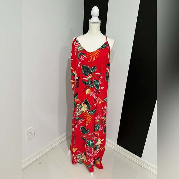 Old Navy Red and Green Spaghetti Strap Maxi Sundress - Picture 3 of 8